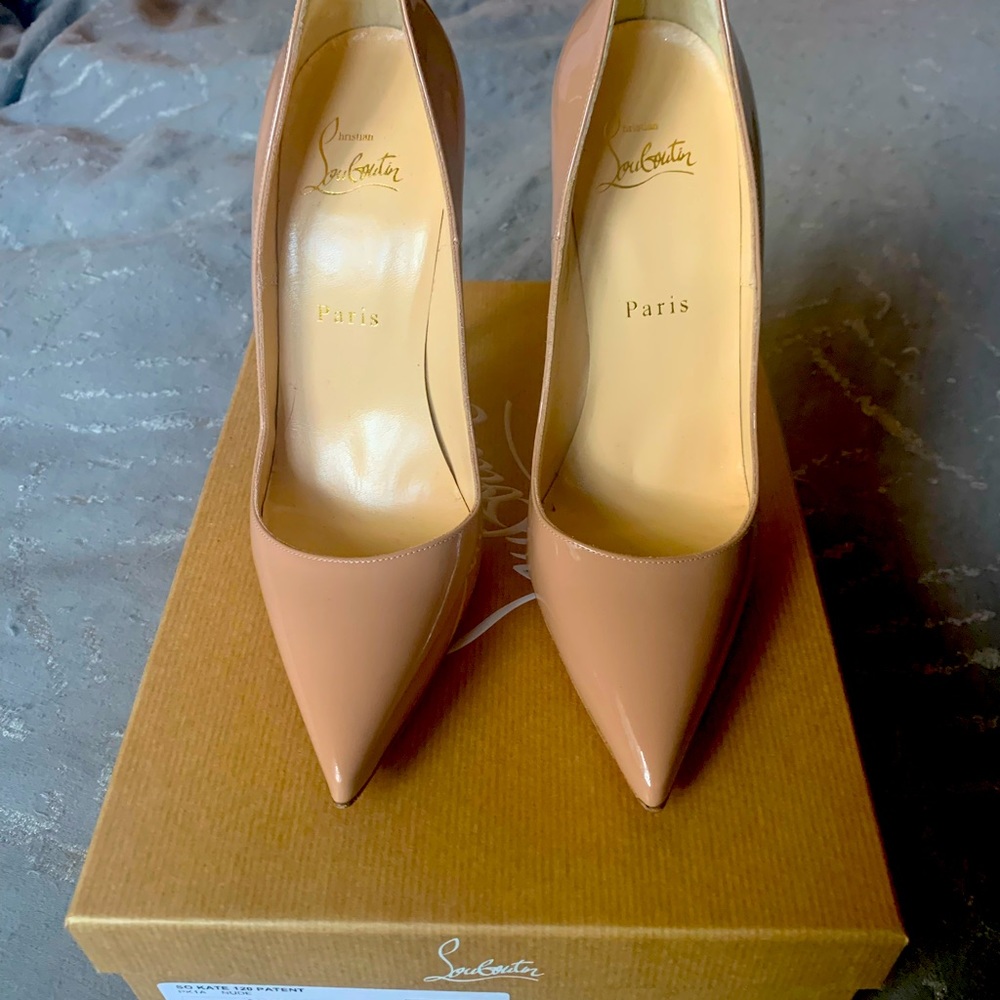 Louboutin So Kate Nude Heel 37.5